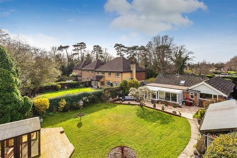 Four Seasons Broadbridge Lane, Smallfield, Horley, RH6 9RE