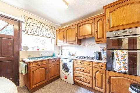 3 bedroom detached house for sale - Bracken Close, Springhead, Saddleworth, OL4