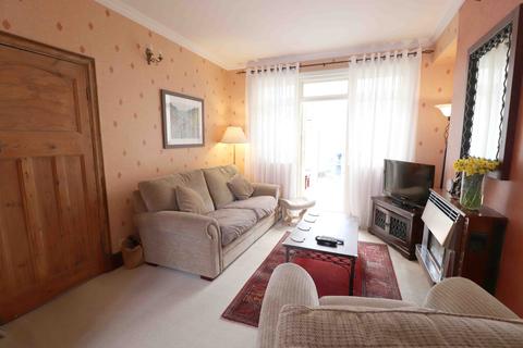 16 Cecil Road, Gowerton, Swansea, SA4 3DE