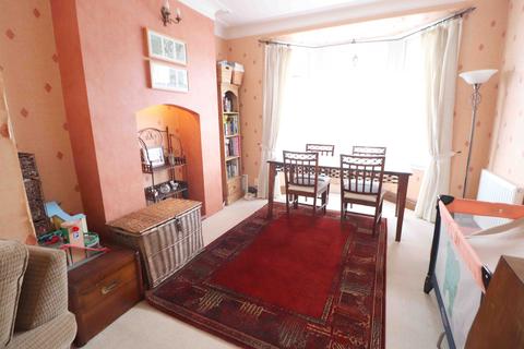 16 Cecil Road, Gowerton, Swansea, SA4 3DE