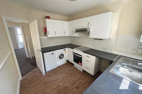 2 bedroom maisonette to rent, Manthorp Road, Plumstead, SE18 7TA