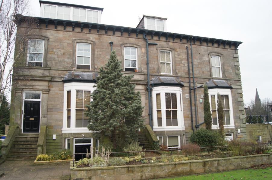 STATION PARADE, HARROGATE, HG1 1HQ 2 bed apartment - £825 pcm (£190 pw)