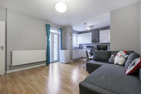 5b Spur Road, Isleworth, TW7 5BD