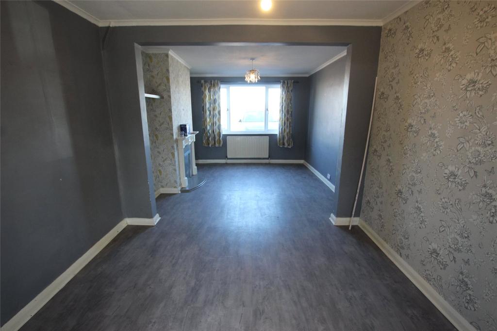 Ford Lane, Rainham, RM13 3 bed terraced house £1,550 pcm (£358 pw)