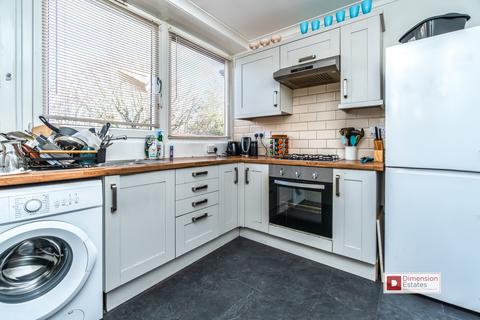 2 bedroom maisonette to rent, Moody Street, Stpney Green, Mile End, London, E1