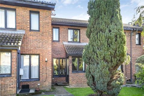 25 Aspen Close, Staines, TW18 4SW
