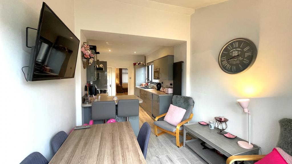 Meadow Street, Cwmavon, Port Talbot... 2 bed end of terrace house £
