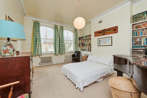 21 Woodlands Road, London, SW13 0JZ