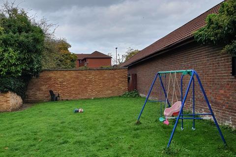 1 Malcolm Court, Stanmore, HA7 4HN