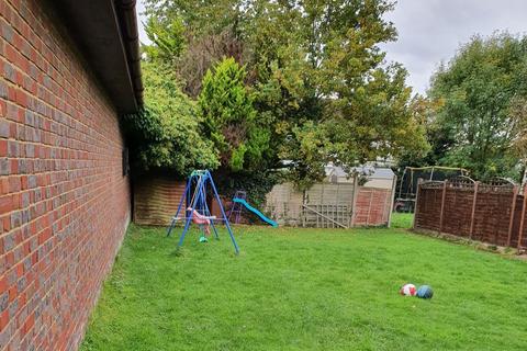 1 Malcolm Court, Stanmore, HA7 4HN