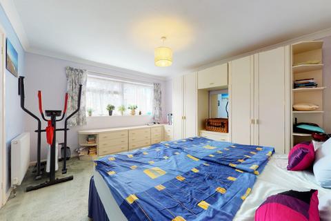 28 Epple Road, Birchington, CT7 9AX