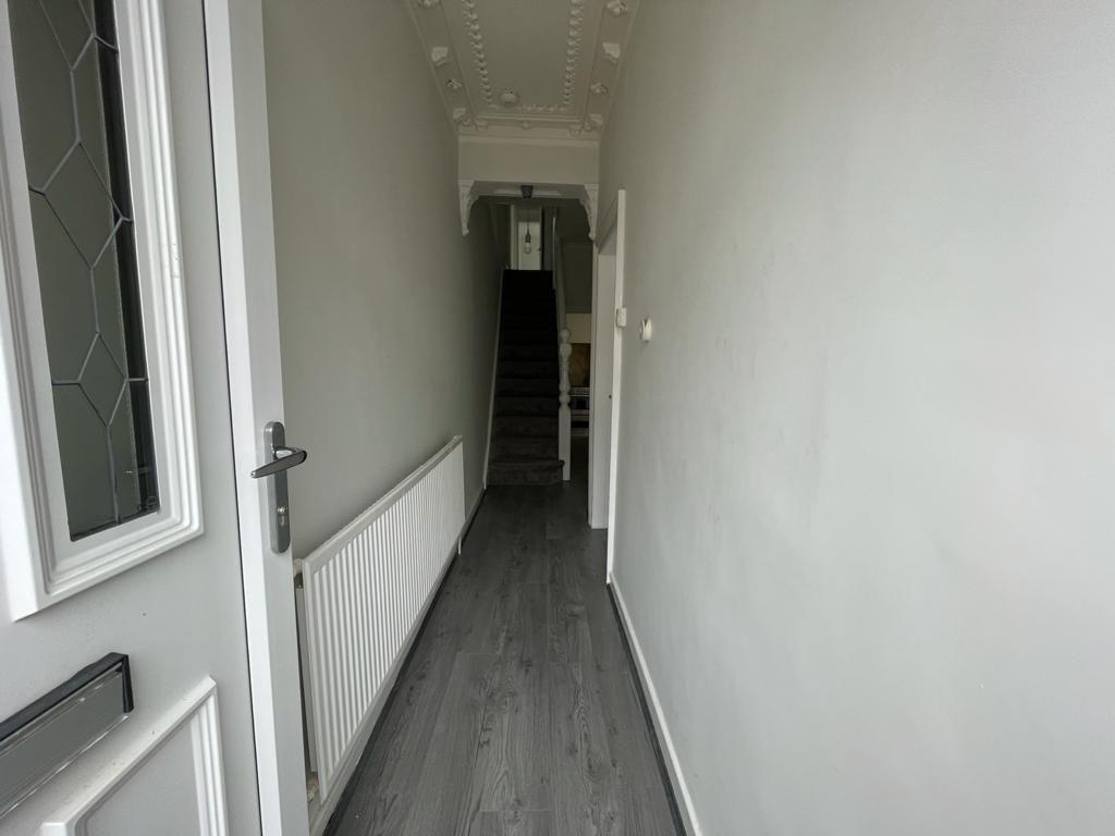 Southbank Road, Edge Hill, Liverpool 3 bed terraced house £850 pcm (£