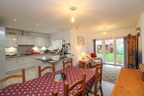 5 Topcliffe Road, Dishforth, Thirsk, YO7 3JT