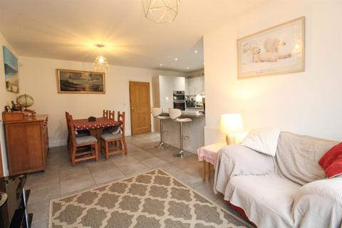 5 Topcliffe Road, Dishforth, Thirsk, YO7 3JT