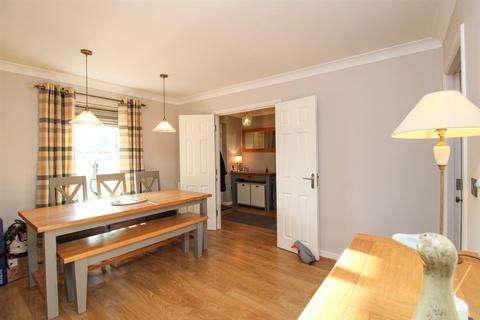 3 Fennell Grove, Ripon, HG4 2TE