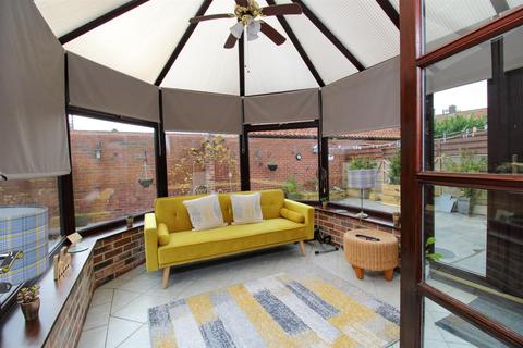 10 Gables Court, Dishforth, Thirsk, YO7 3LT