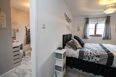 10 Gables Court, Dishforth, Thirsk, YO7 3LT