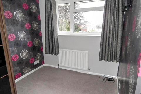 66 Aire Grove, Yeadon, Leeds, LS19 7TY