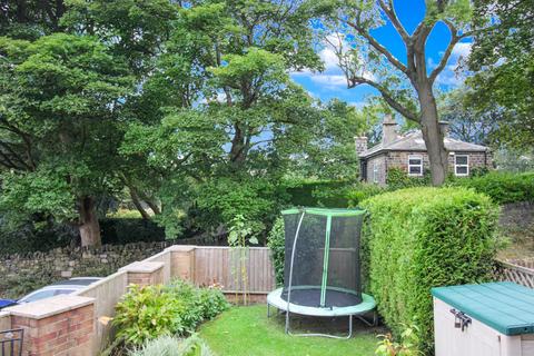 90 Aire Grove, Yeadon, Leeds, LS19 7TY