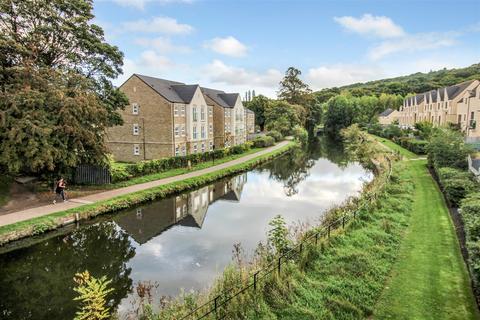 5 Eleanor Close, Bradford, BD10 0TZ