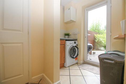 29 Edwin Avenue, Guiseley, Leeds, LS20 8QJ