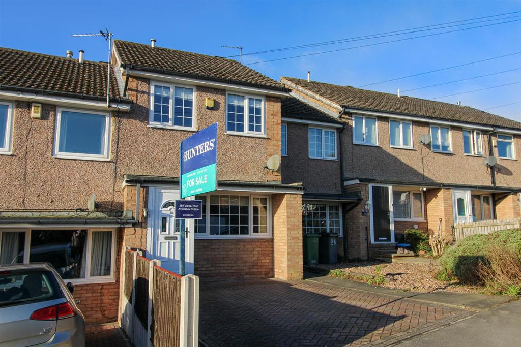 Woodlea Road, Yeadon, Leeds 2 bed terraced house £199,950