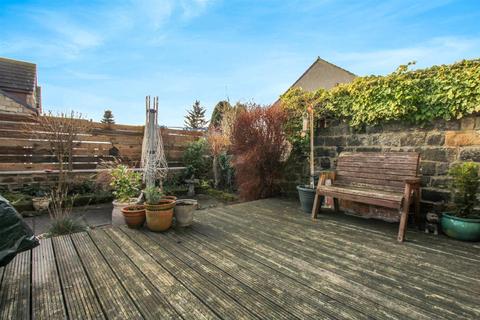 3 Carlton Mount, Yeadon, Leeds, LS19 7UZ