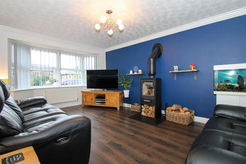 182 Apperley Road, Idle, Bradford, BD10 9TP