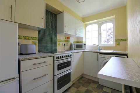 26 Borrowdale Croft, Yeadon, Leeds, LS19 7FN