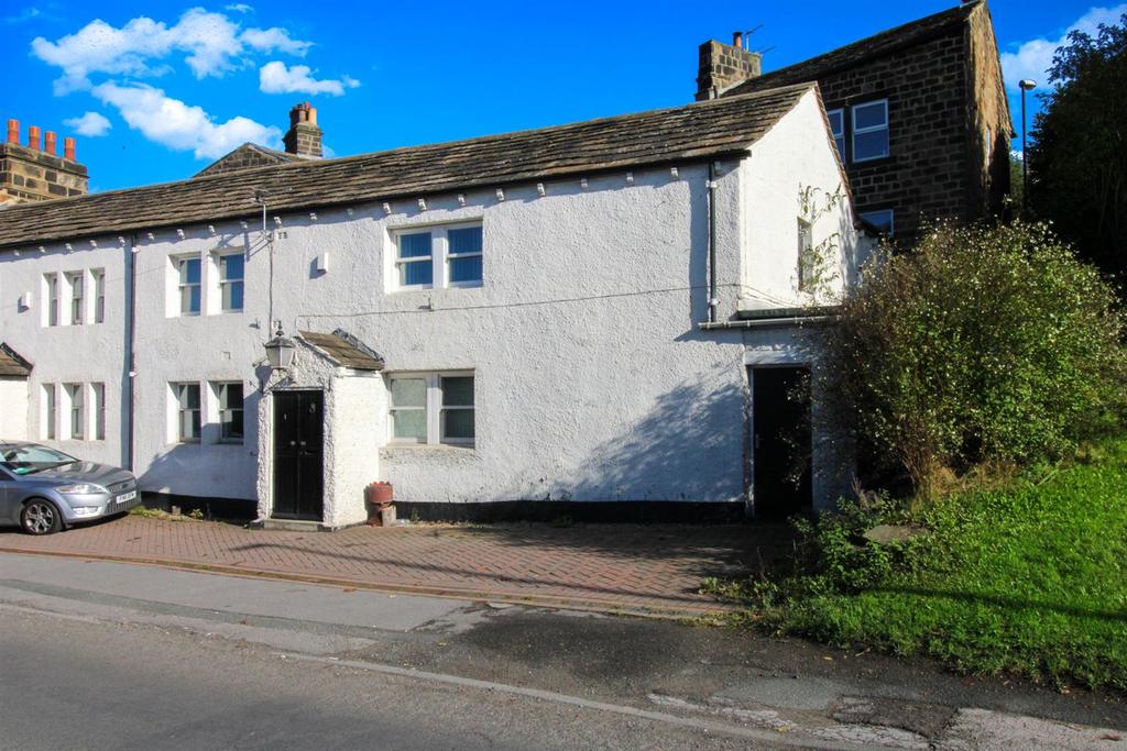 The Green Kirk Lane, Yeadon, Leeds 3 bed terraced house £229,950
