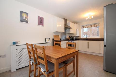 59 Edison Way, Guiseley, Leeds, LS20 9PX