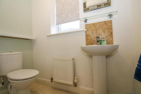 59 Edison Way, Guiseley, Leeds, LS20 9PX