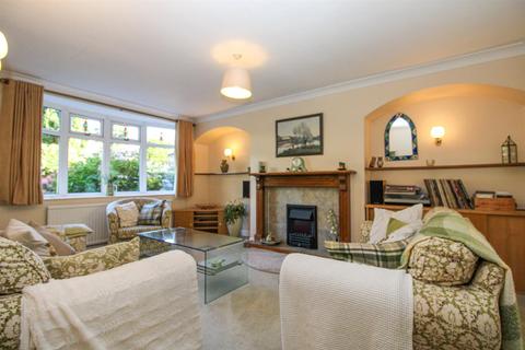 4b Carlton Mount, Yeadon, Leeds, LS19 7UZ