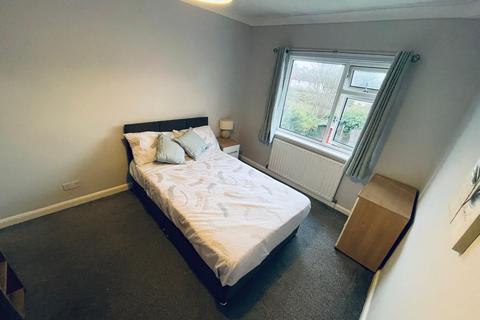 1 bedroom in a house share to rent, Carr House Road, Room 3, Doncaster