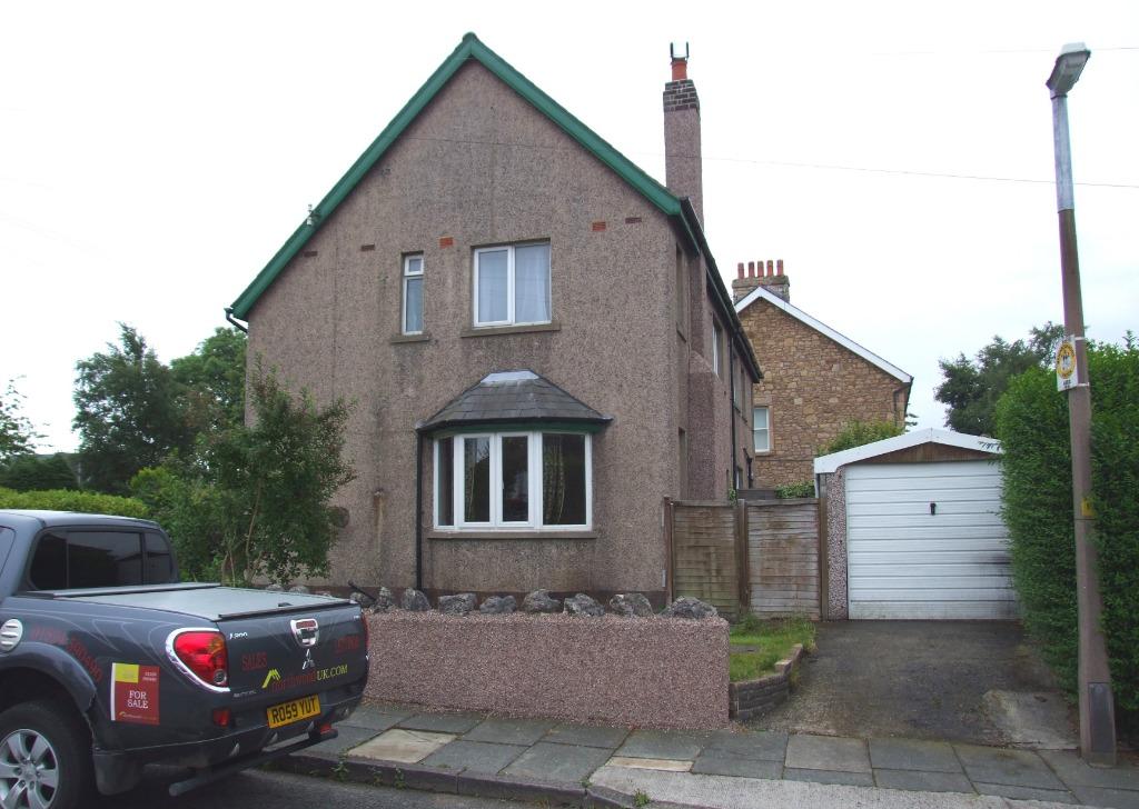 Toll Bar Crescent, Scotforth, Lancaster, LA1 3 bed semidetached house