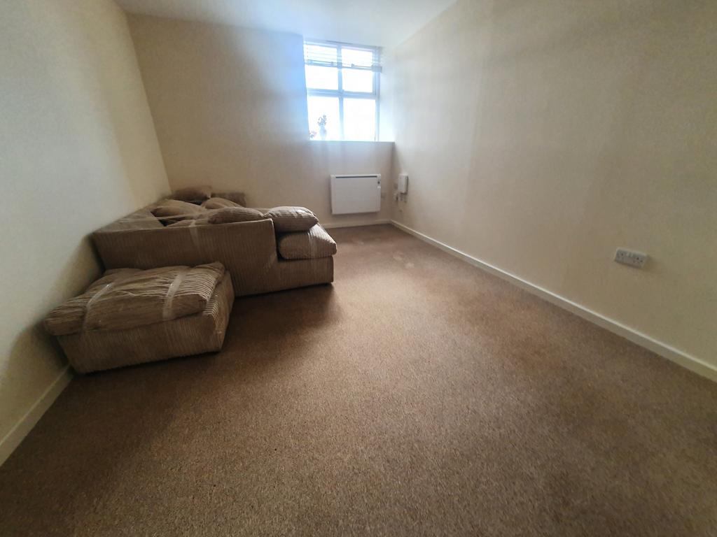 Pellon Lane Halifax West Yorkshire HX1 1 Bed Apartment 600 Pcm 