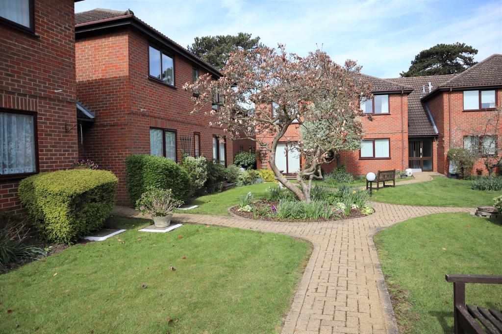Ashtead Village 1 bed retirement property £250,000