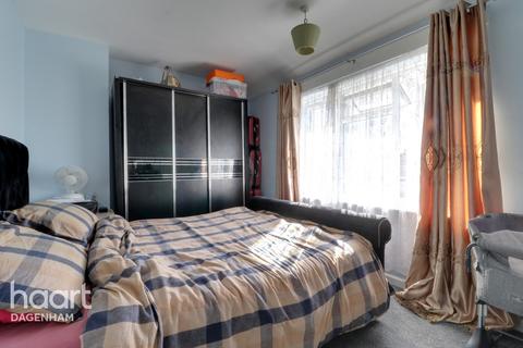3 bedroom terraced house for sale - Rugby Road, Dagenham
