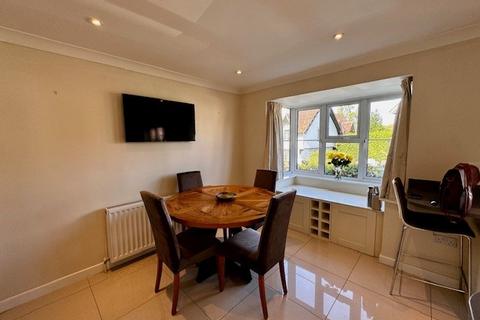 4 bedroom house to rent, Martins Shaw, Chipstead, TN13