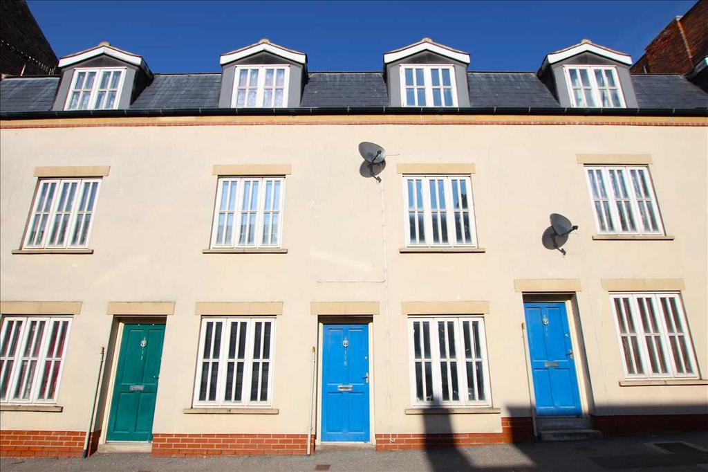 Castle Road, Scarborough 4 bed property £850 pcm (£196 pw)