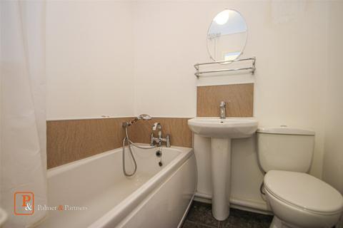 2 bedroom apartment to rent, Northgate Street, Colchester, Essex, CO1