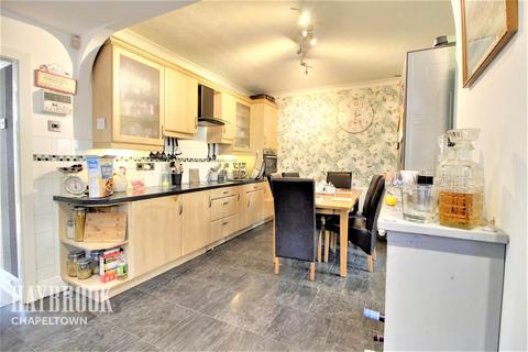 62 Arundel Road, Chapeltown, Sheffield, S35 2RD