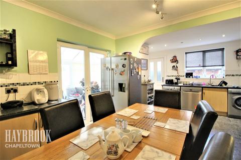 62 Arundel Road, Chapeltown, Sheffield, S35 2RD