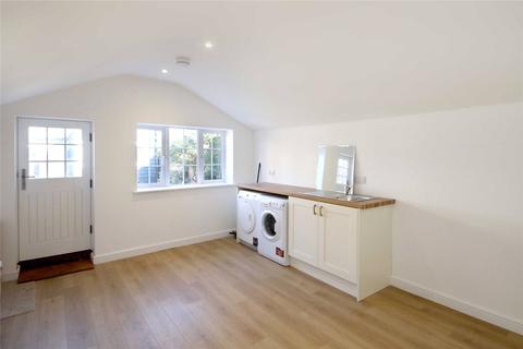 53 Aylesbury End, Beaconsfield, HP9 1LU