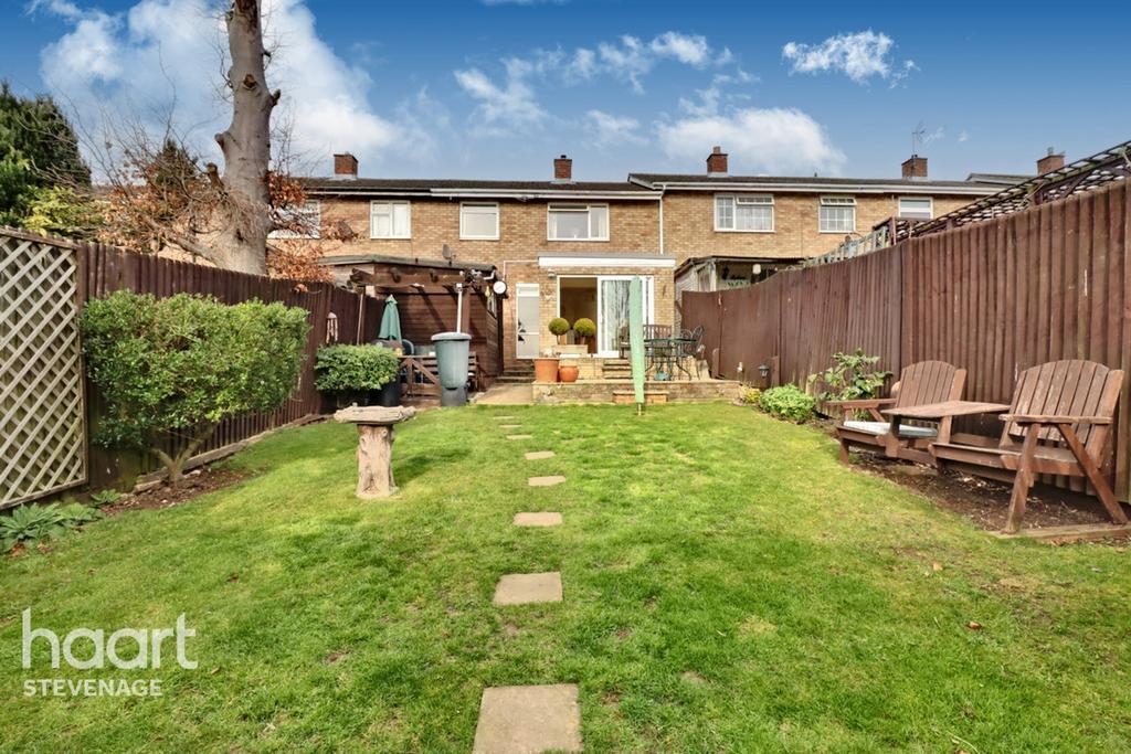 Brunel Road, Stevenage 3 bed terraced house £350,000