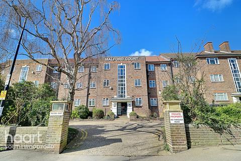4 bedroom flat for sale - Malford Court, South Woodford, London, E18