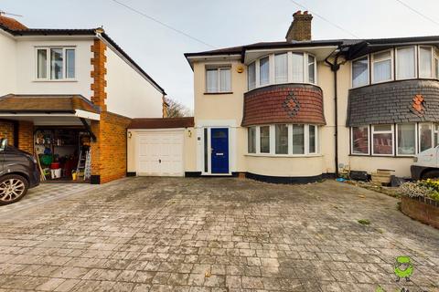 88 Axminster Crescent, Welling, DA16 1HF