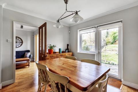 27 Beech Grove, Guildford, GU2 7UZ
