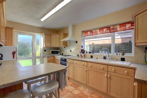 25 Windsor Road, Droitwich, WR9 7BY