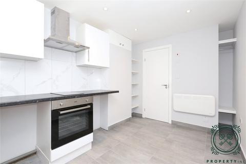 Studio to rent, Fairfax Road, London, N8